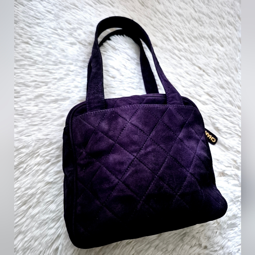 Vintage CHANEL Matelasse Velvet Purple Handbag - Picture 3 of 11